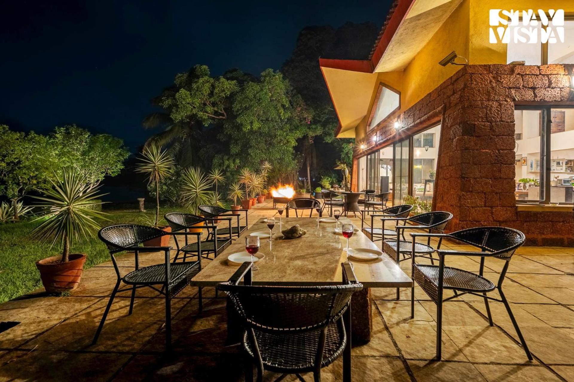 Stayvista At Three Shores With Lake View & Alfresco Dining Khamshet エクステリア 写真
