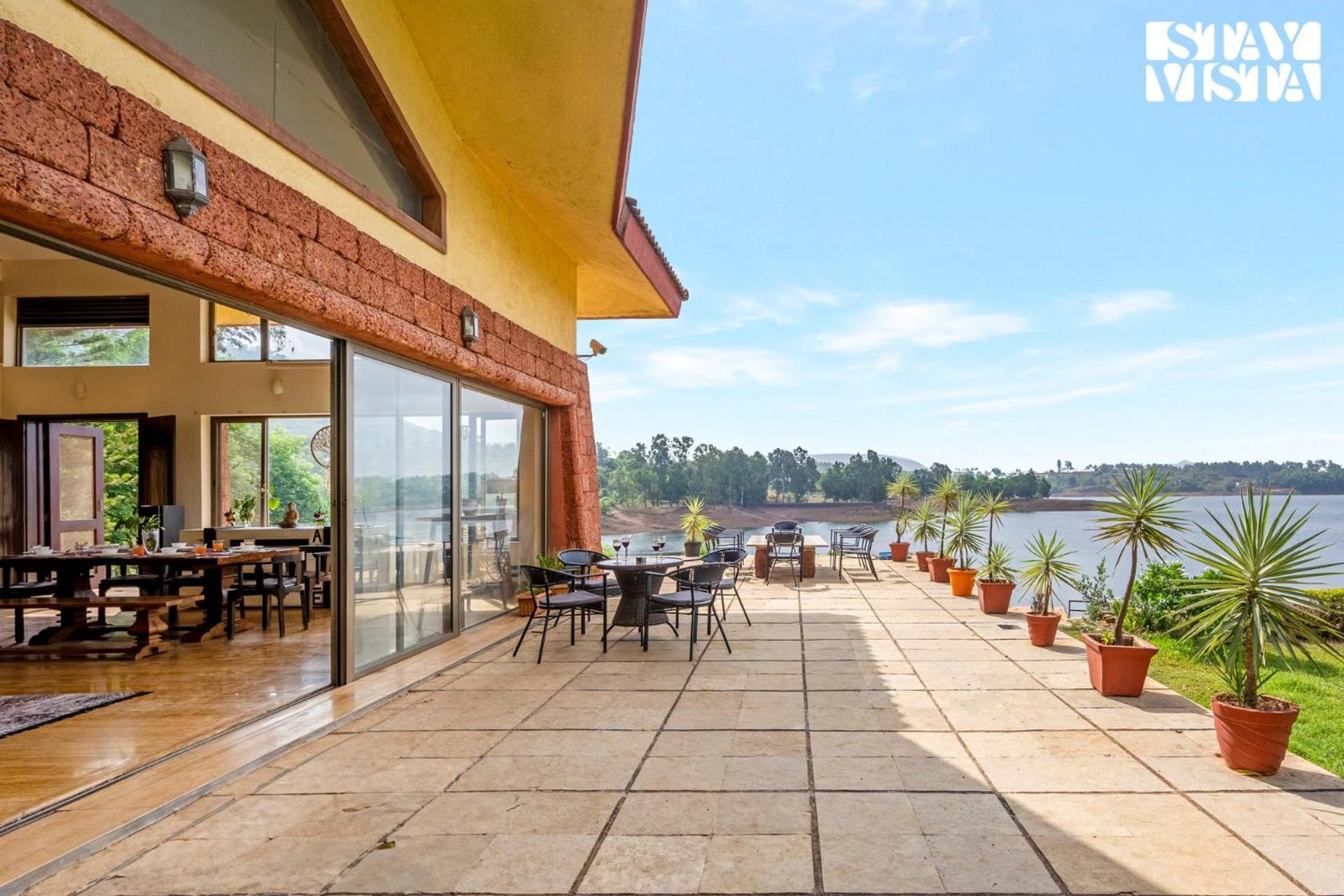 Stayvista At Three Shores With Lake View & Alfresco Dining Khamshet エクステリア 写真